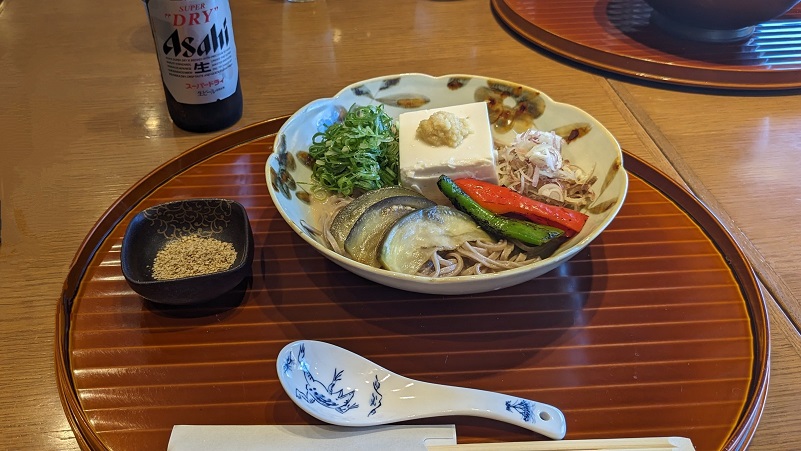 京豆腐と夏野菜の焙煎蕎麦