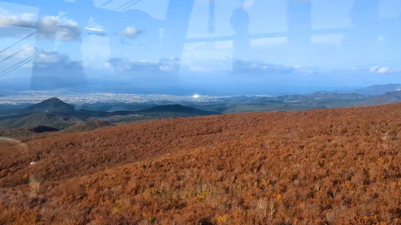 ロープウェーで下山