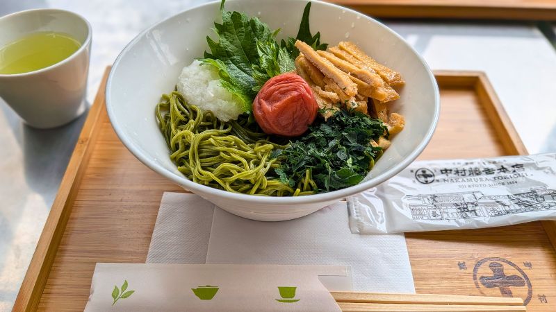 手摘みてん茶の夏茶蕎麦