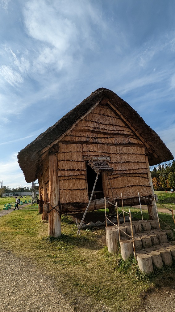 掘立柱建物